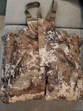 RedHead Camo Bibs Hunting Overalls Youth Size L Strata Bone Dry Technology